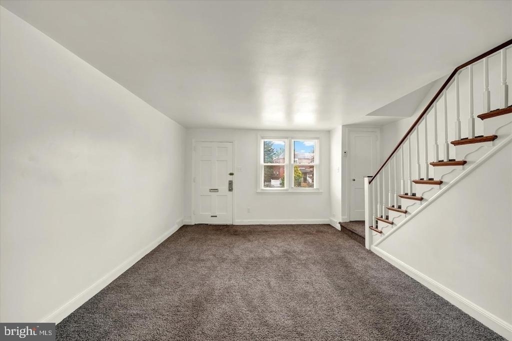 142 W 21st Street - Photo 5