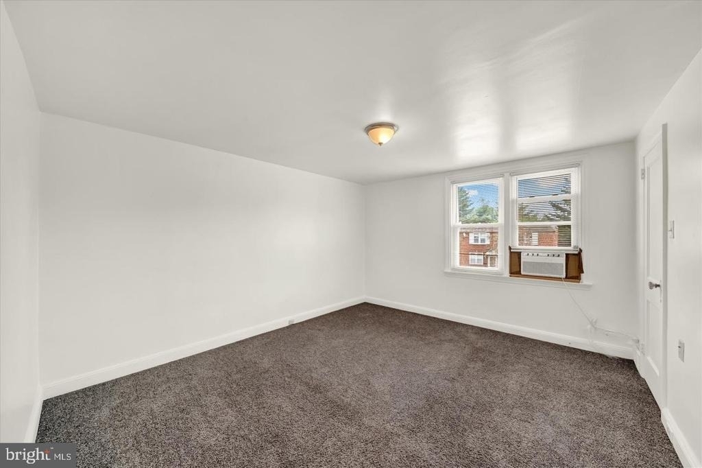 142 W 21st Street - Photo 12