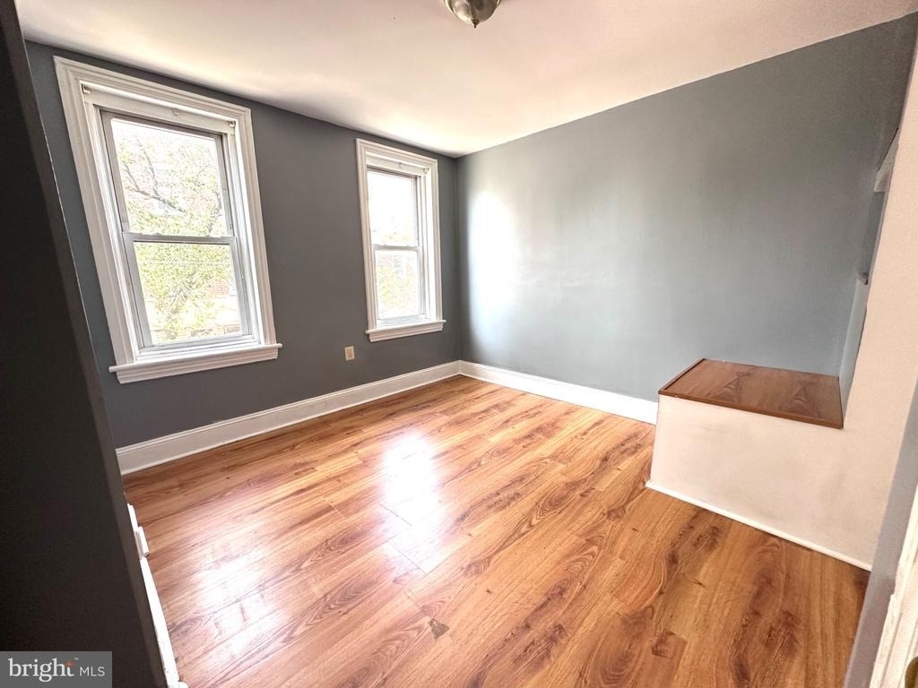245 Lexington Avenue - Photo 15