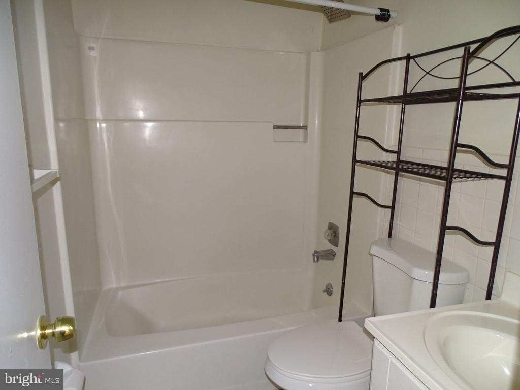 111 Hunter Way - Photo 9