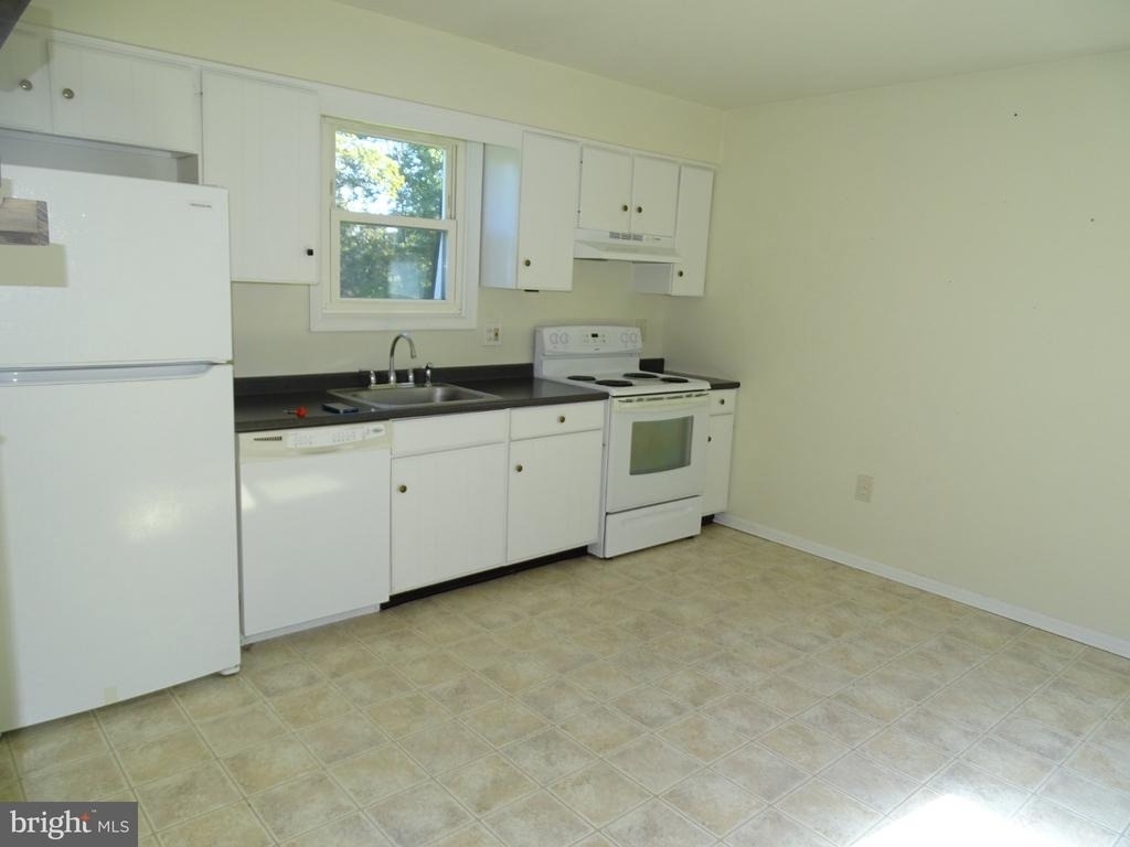 111 Hunter Way - Photo 3