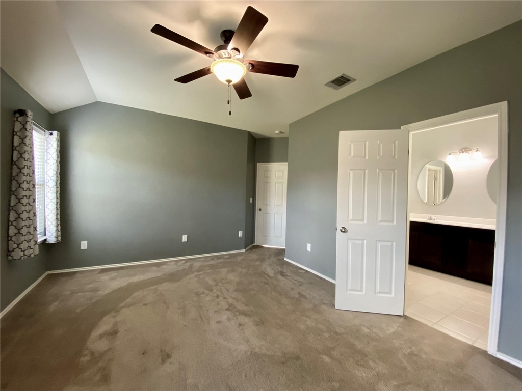 466 Eagle Brook Ln - Photo 13