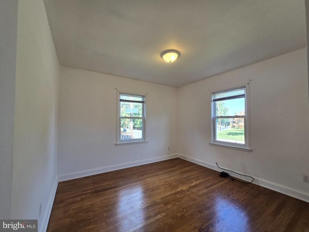 159 Green Lane - Photo 9
