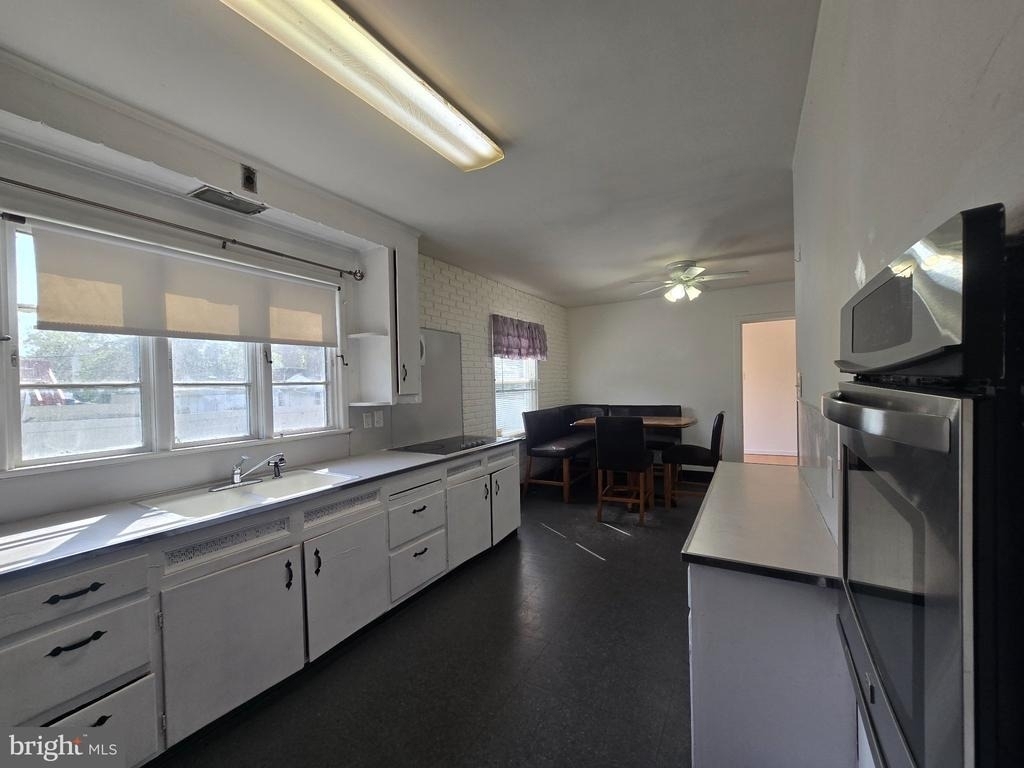 159 Green Lane - Photo 4