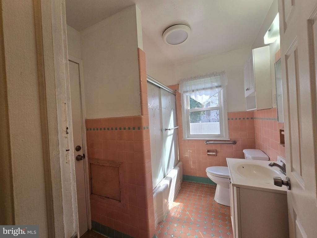 159 Green Lane - Photo 7