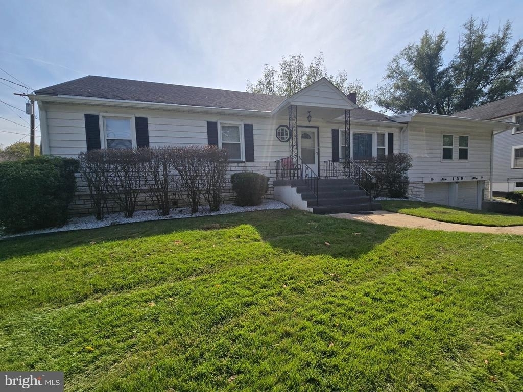 159 Green Lane - Photo 0