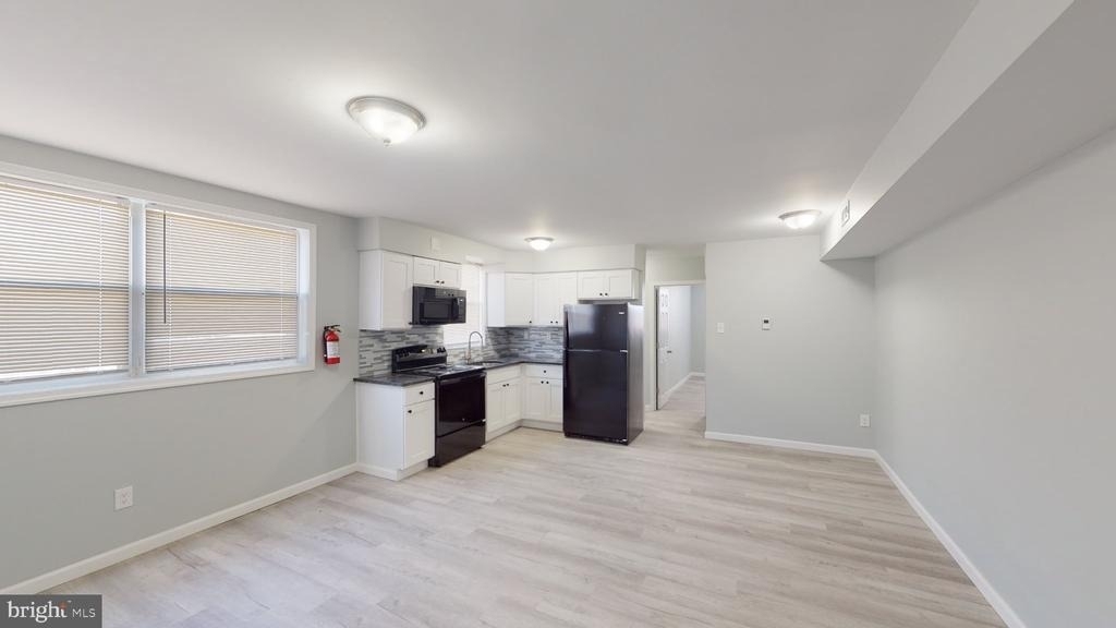 910 Gateway Boulevard - Photo 3