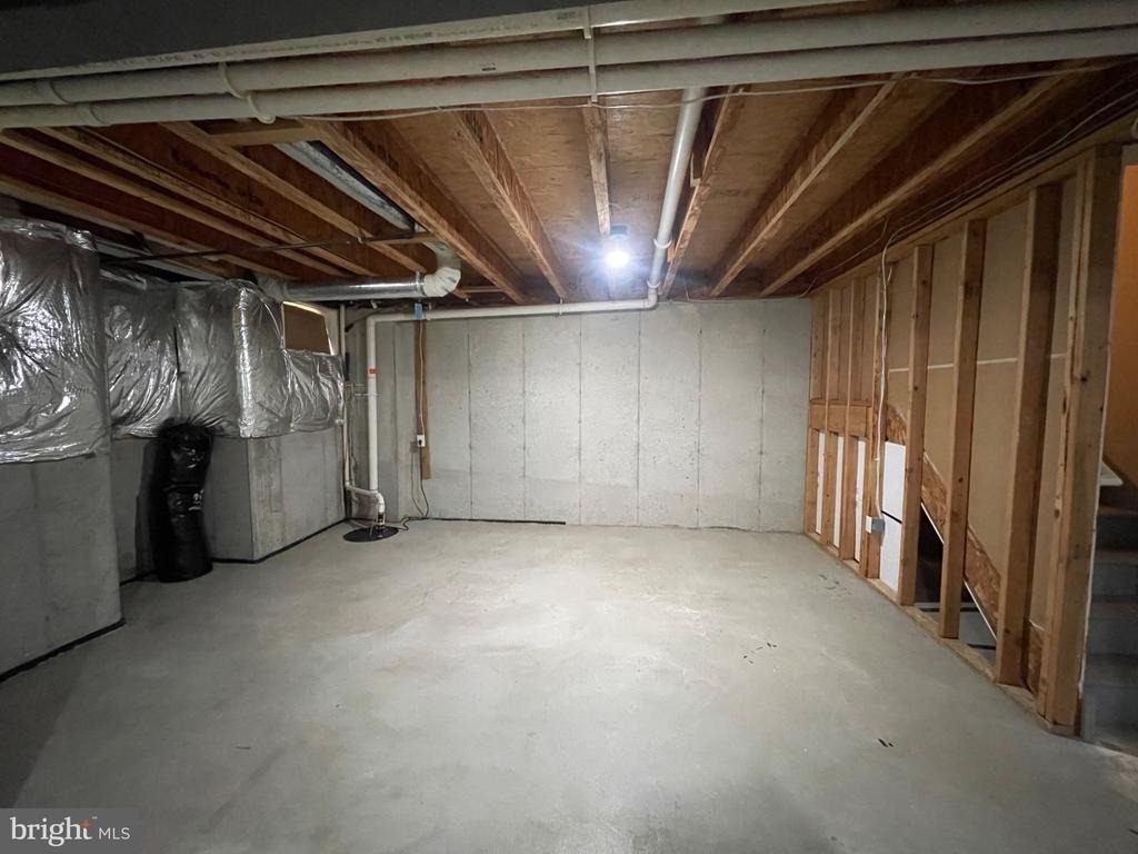 196 Chancellor Drive - Photo 16