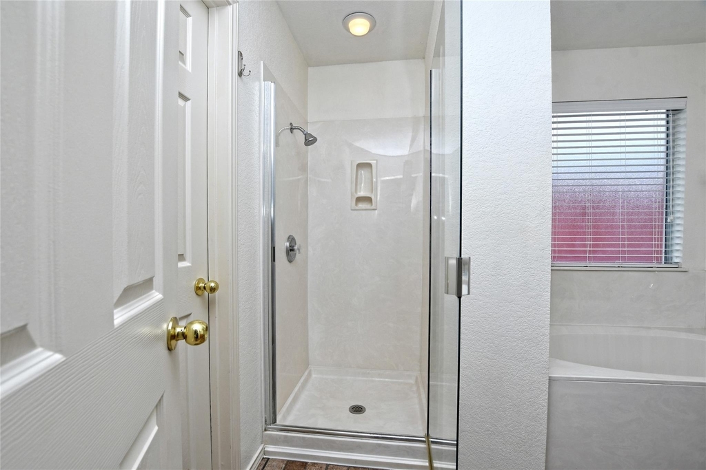 1815 Lost Maples Loop - Photo 15