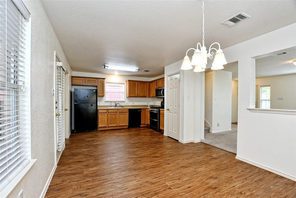 1815 Lost Maples Loop - Photo 2