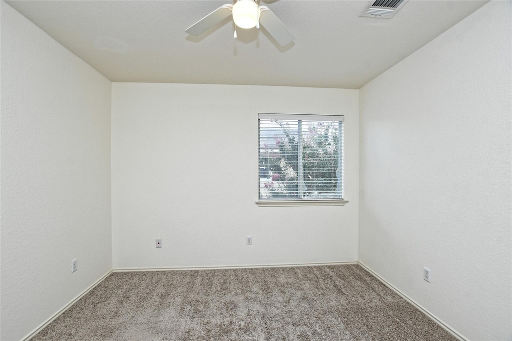 1815 Lost Maples Loop - Photo 16