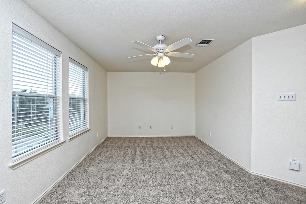1815 Lost Maples Loop - Photo 8