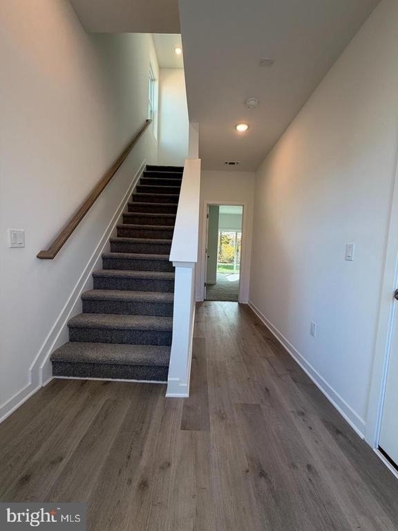 43 Silverbell Avenue - Photo 1