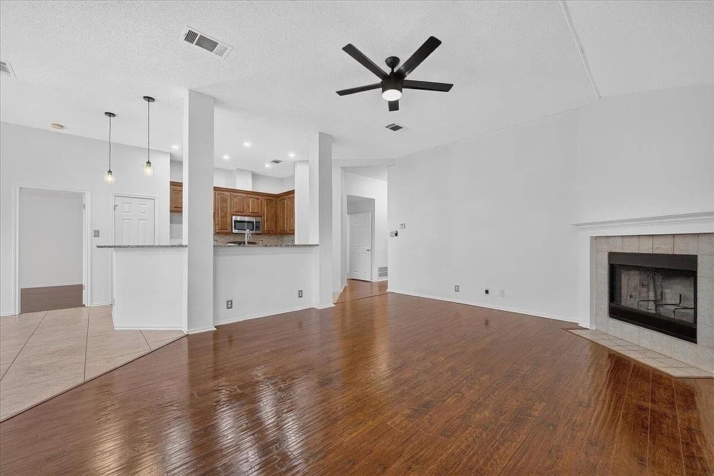 16831 Bailey Jean Dr - Photo 3