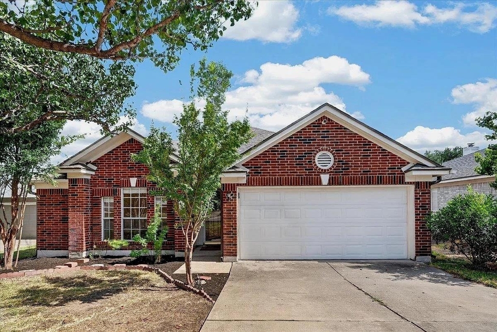 16831 Bailey Jean Dr - Photo 0