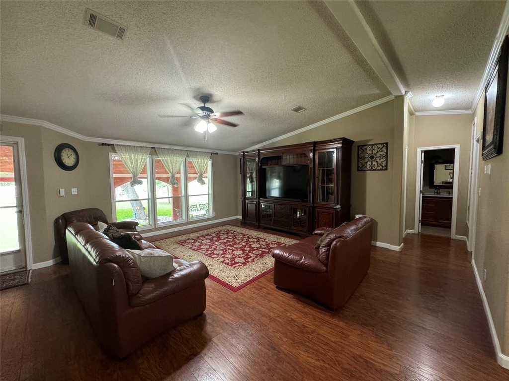 13623 Avis Rd - Photo 5