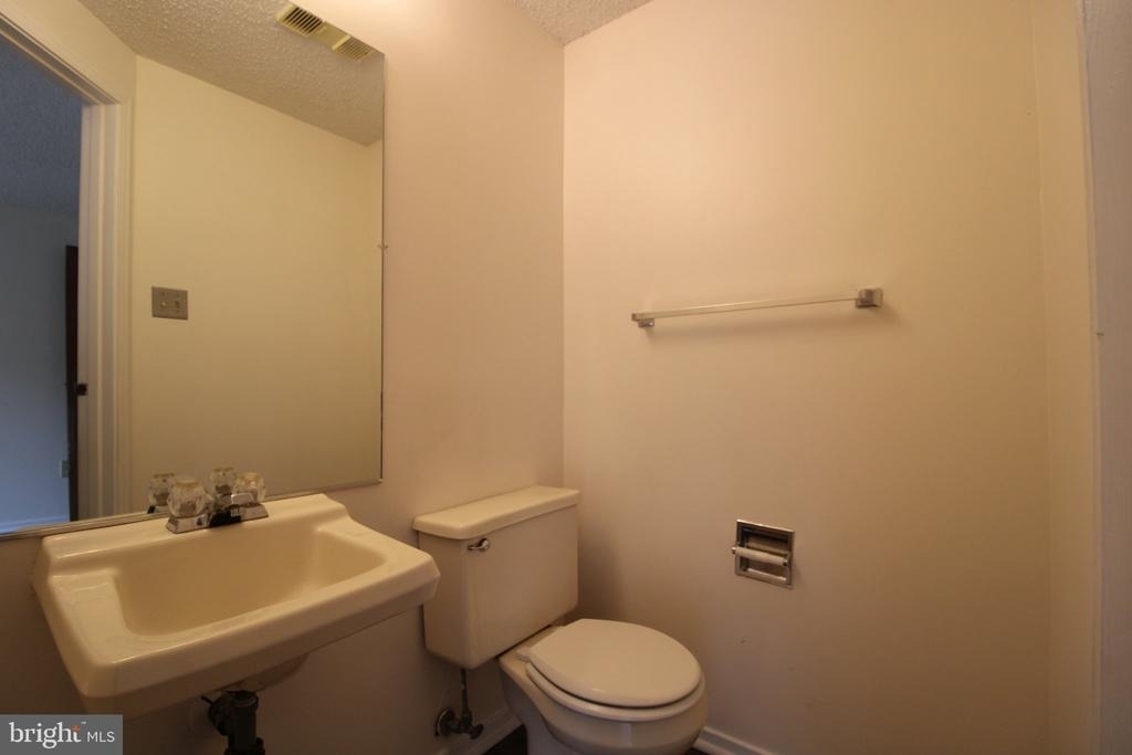 1524 Violet Drive - Photo 5