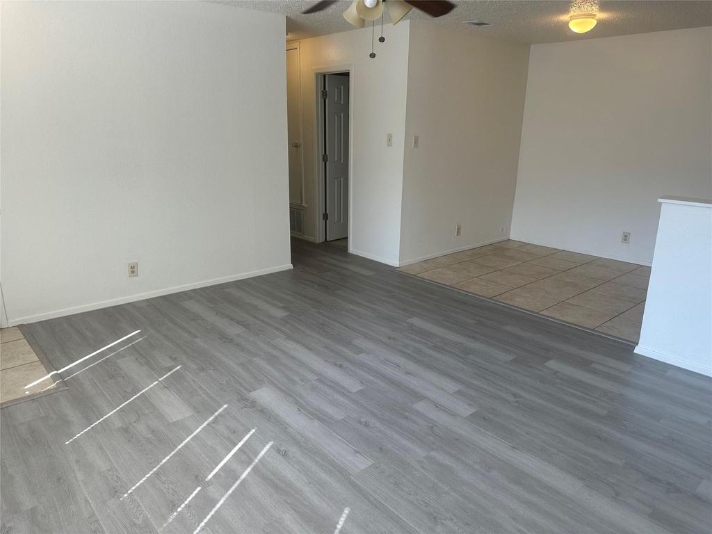 2602 S Bagdad Rd - Photo 3