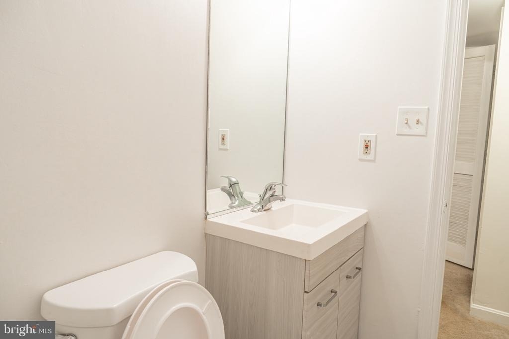 744 Faraway Court - Photo 14