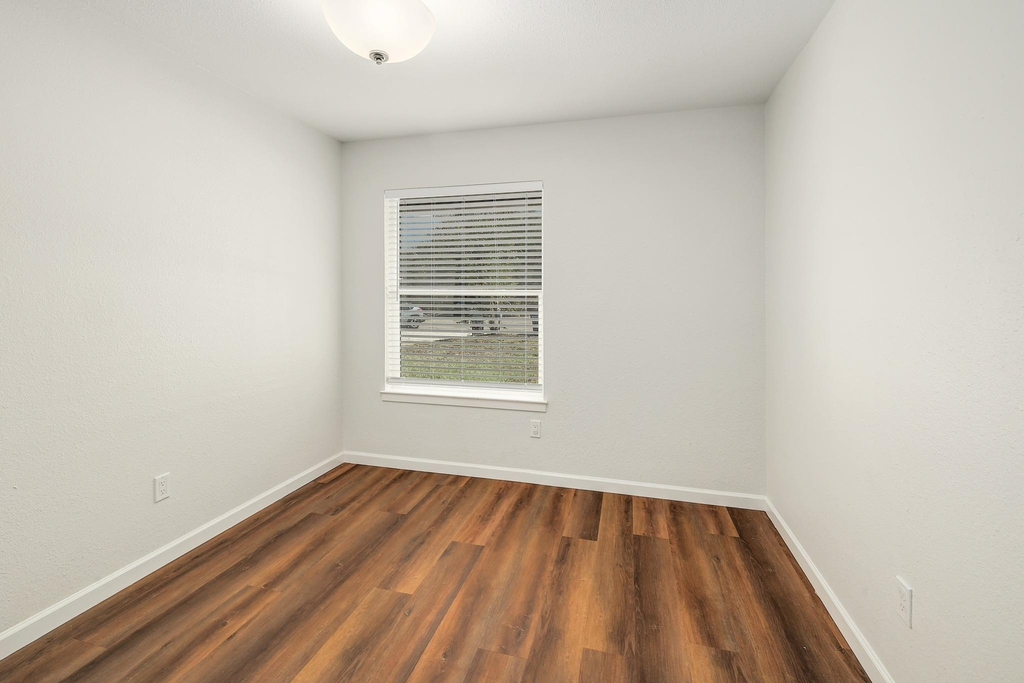 8206 Wavertree Ct - Photo 19