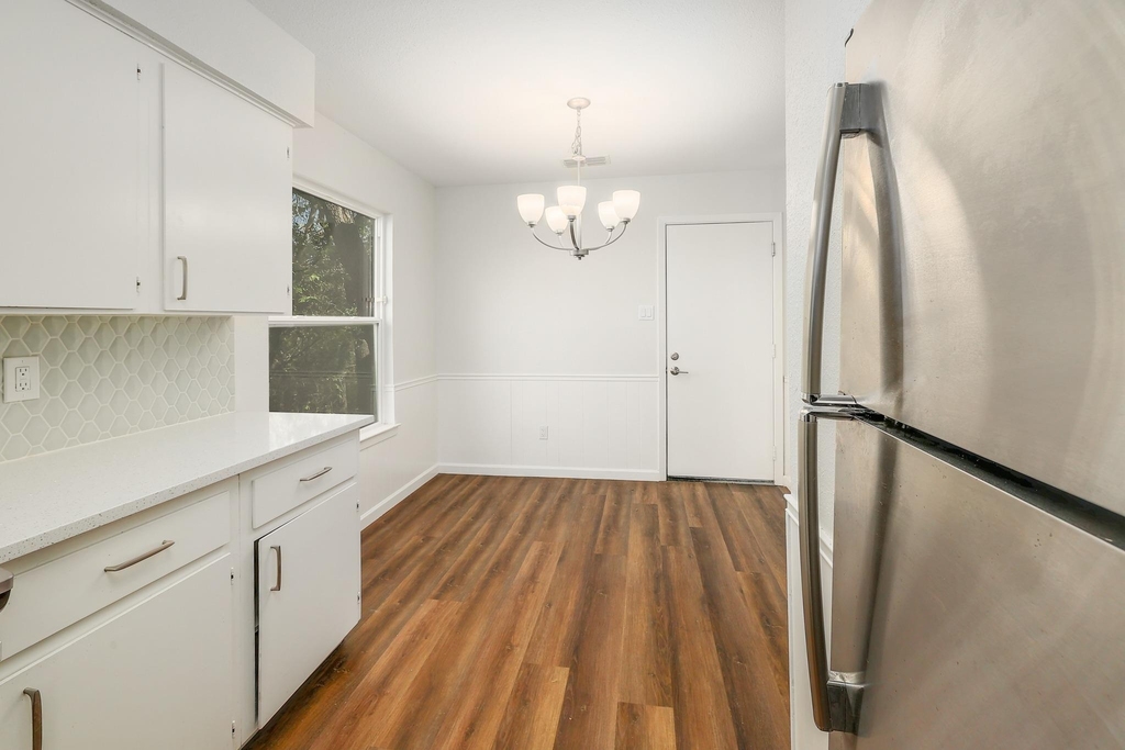 8206 Wavertree Ct - Photo 11