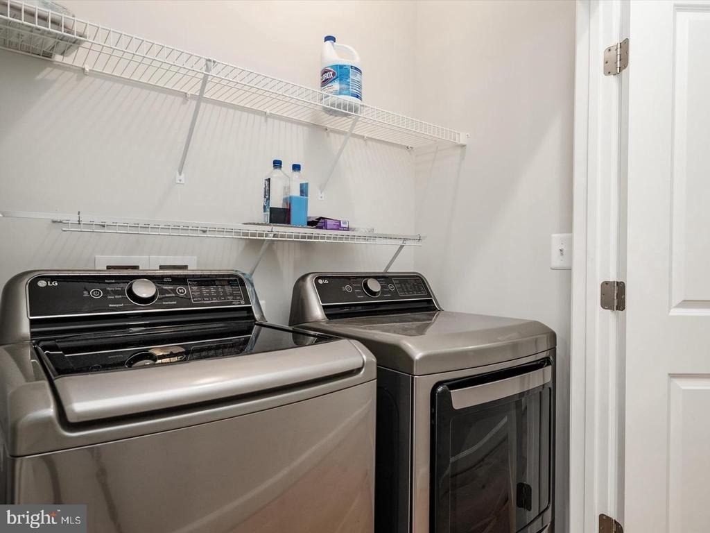 627 Halsey Way - Photo 18