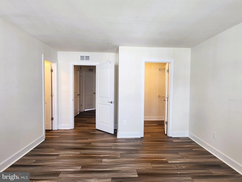 9157 Fox Stream Way - Photo 19