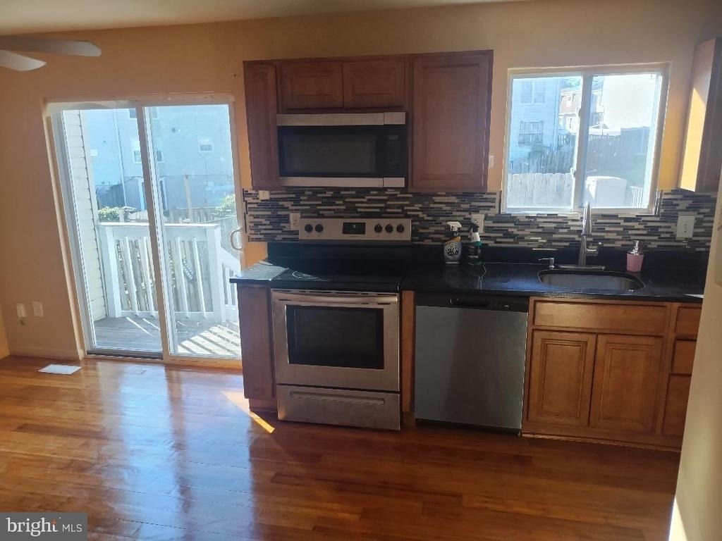 7812 Michele Drive - Photo 5