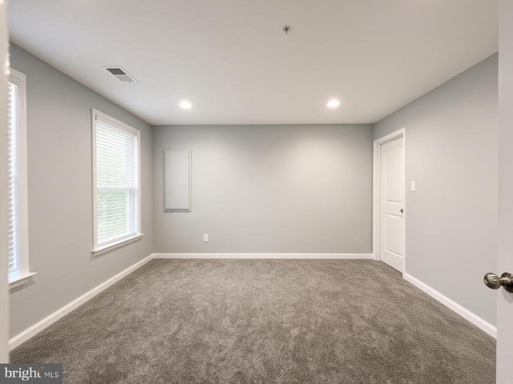 9600 Smithview Place - Photo 2