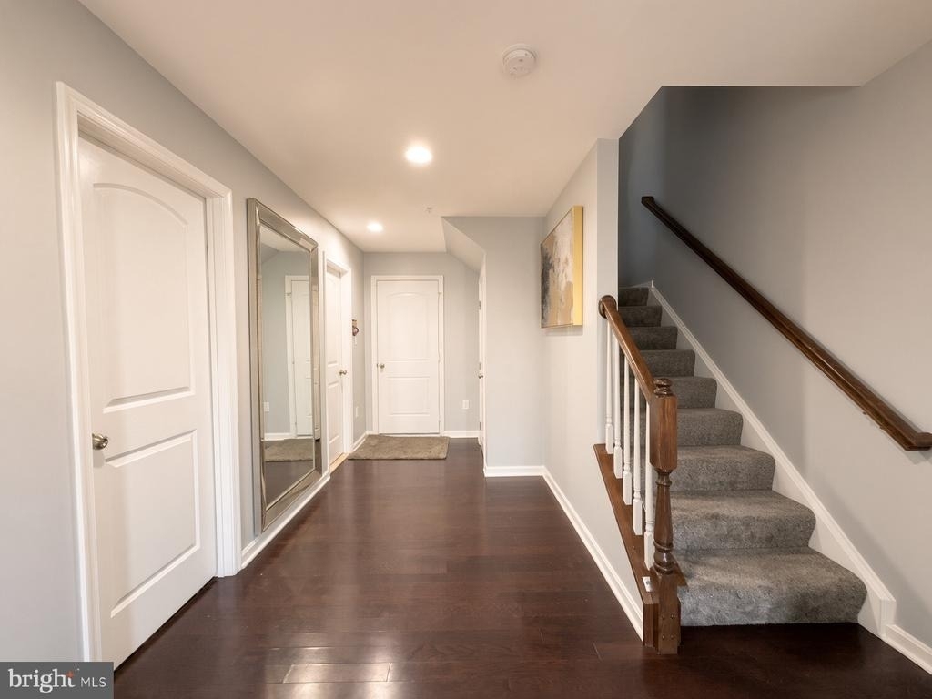 9600 Smithview Place - Photo 6