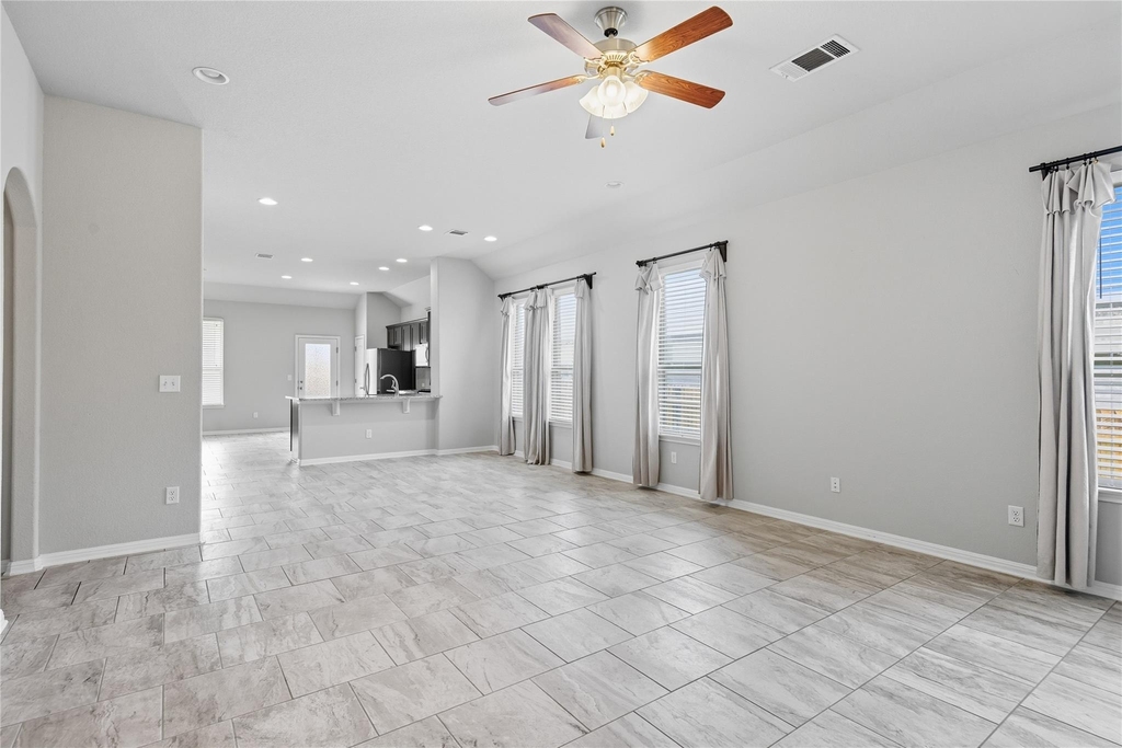5925 Malta Cir - Photo 7