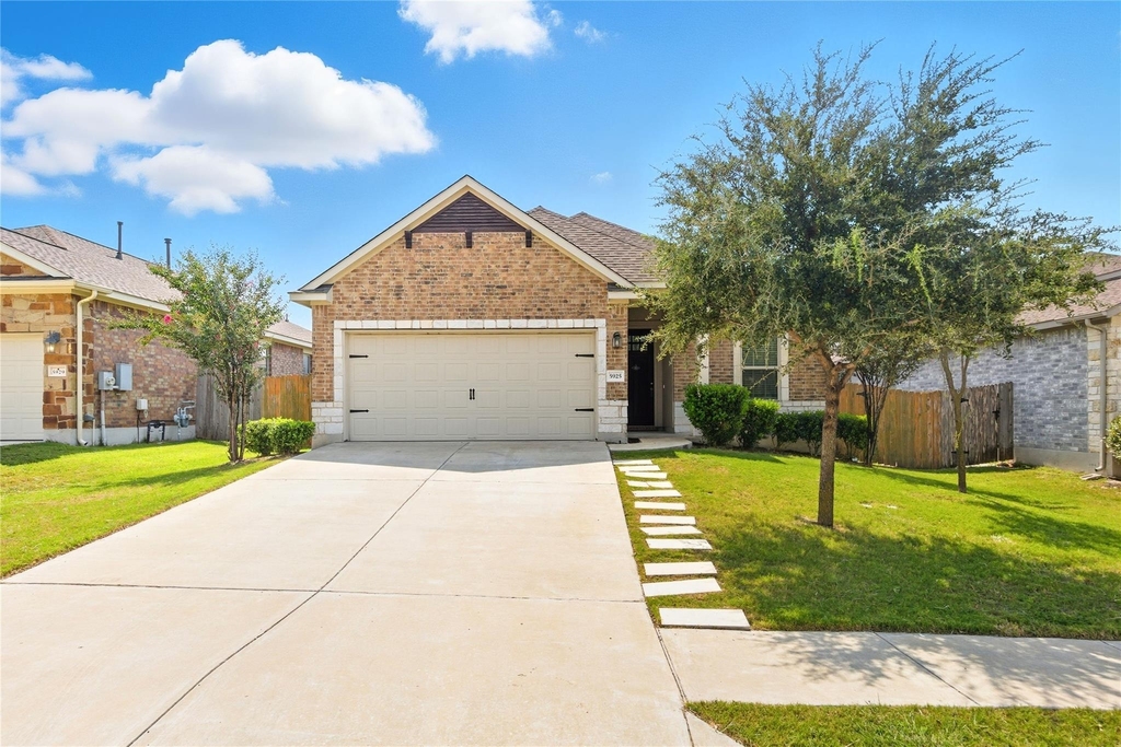 5925 Malta Cir - Photo 0