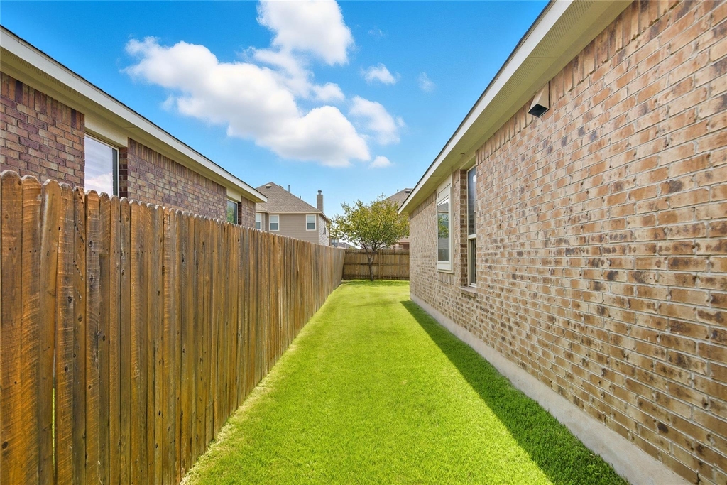 5925 Malta Cir - Photo 33