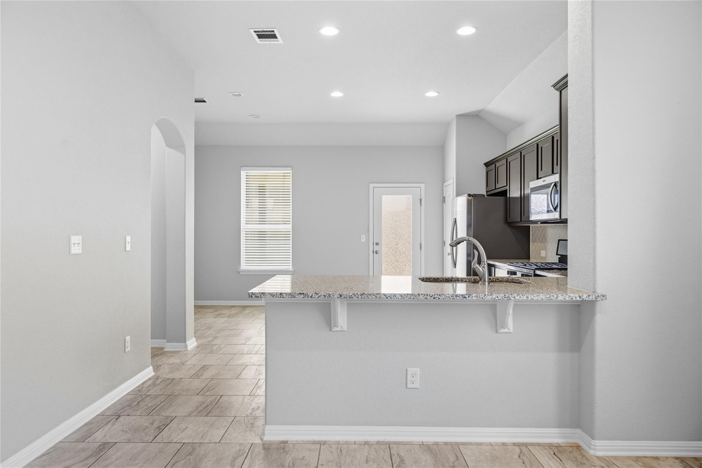 5925 Malta Cir - Photo 11