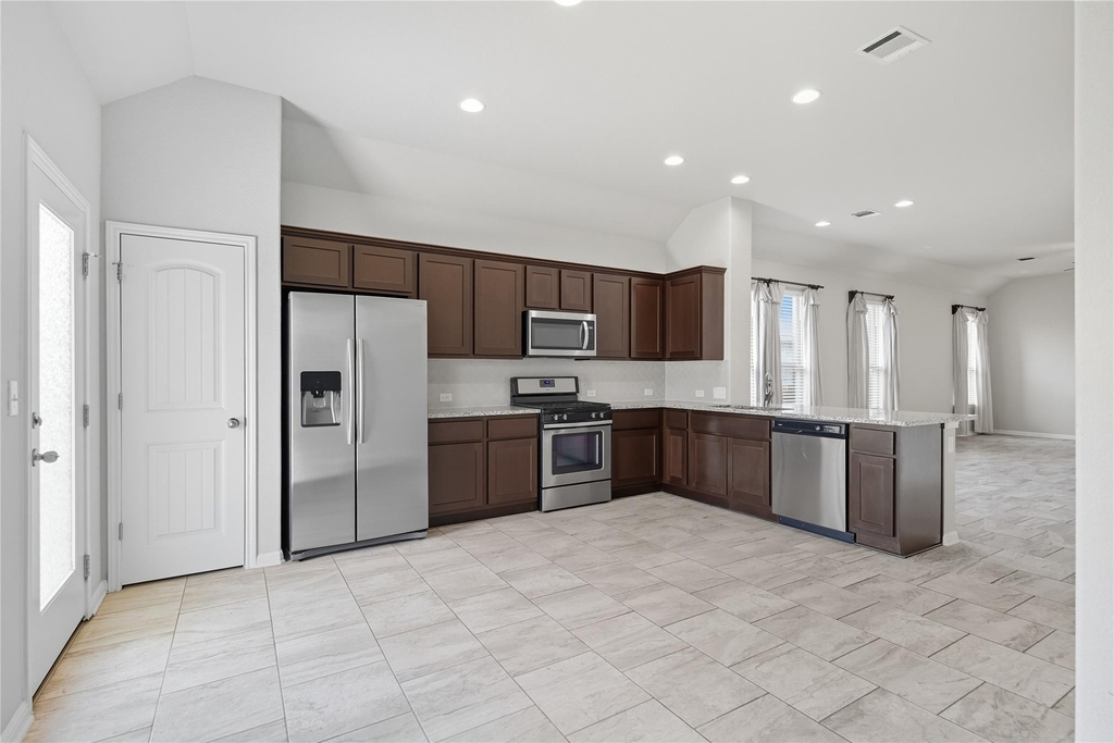 5925 Malta Cir - Photo 17