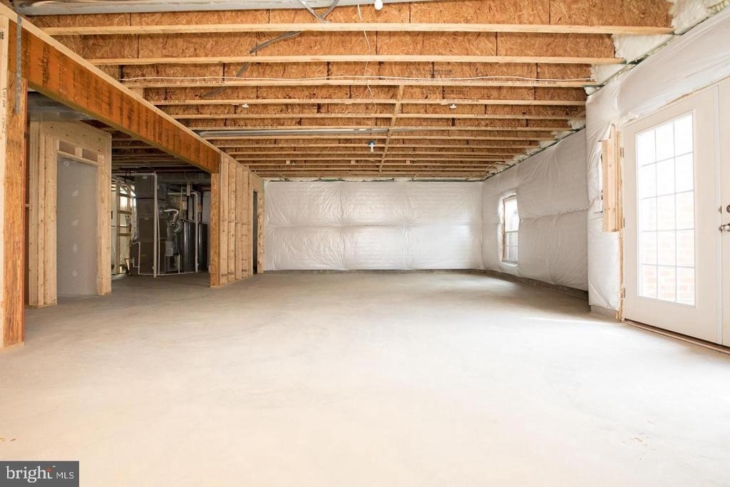 304 S Stonestreet Avenue - Photo 37