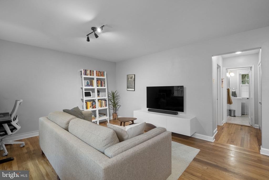 2402 Colston Drive - Photo 4