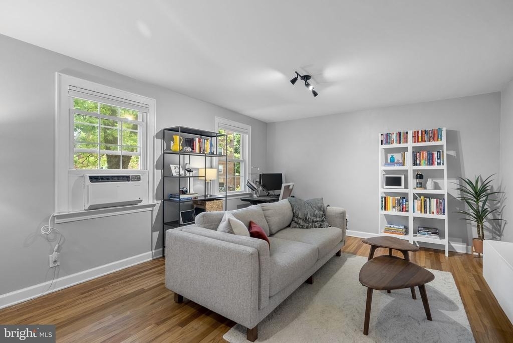 2402 Colston Drive - Photo 3