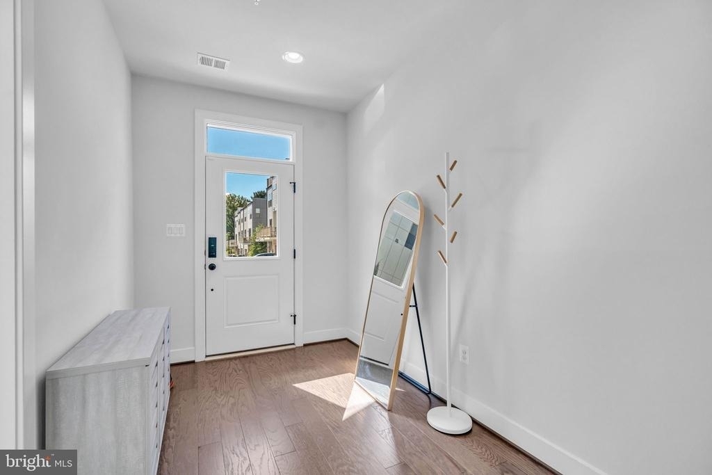 5133 Longstone Way - Photo 4