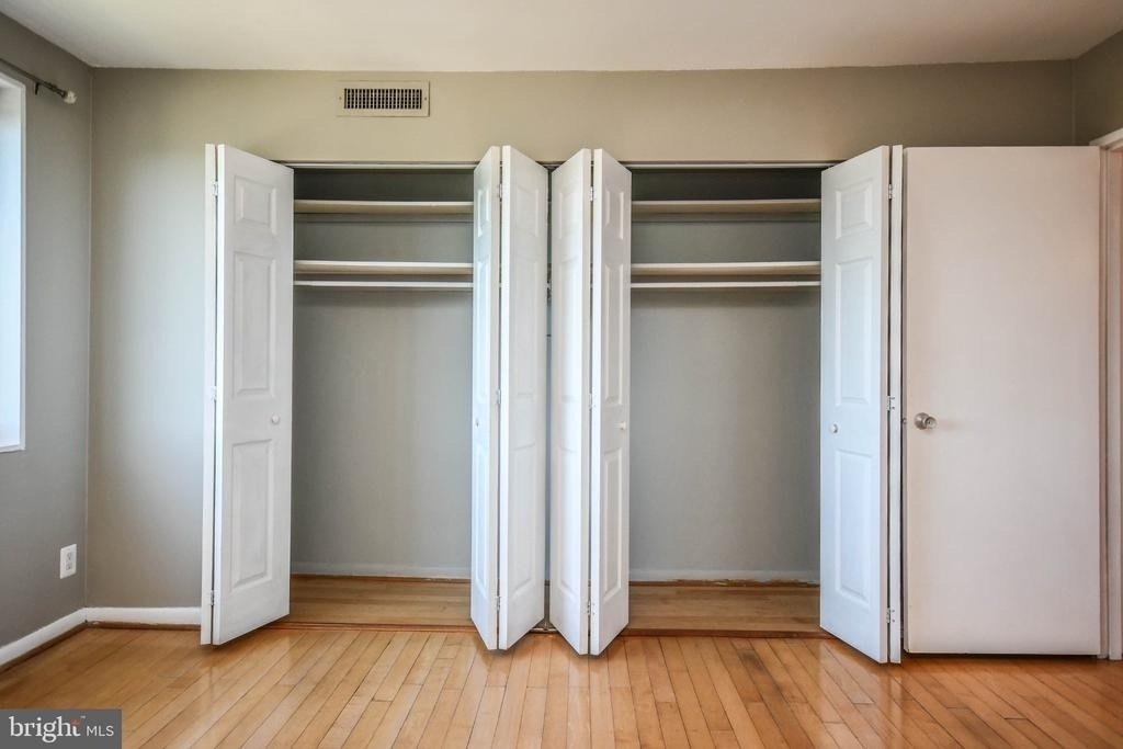 8315 N Brook Lane - Photo 19
