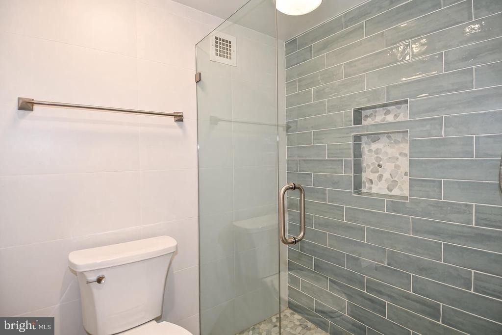 5500 Friendship Boulevard - Photo 17
