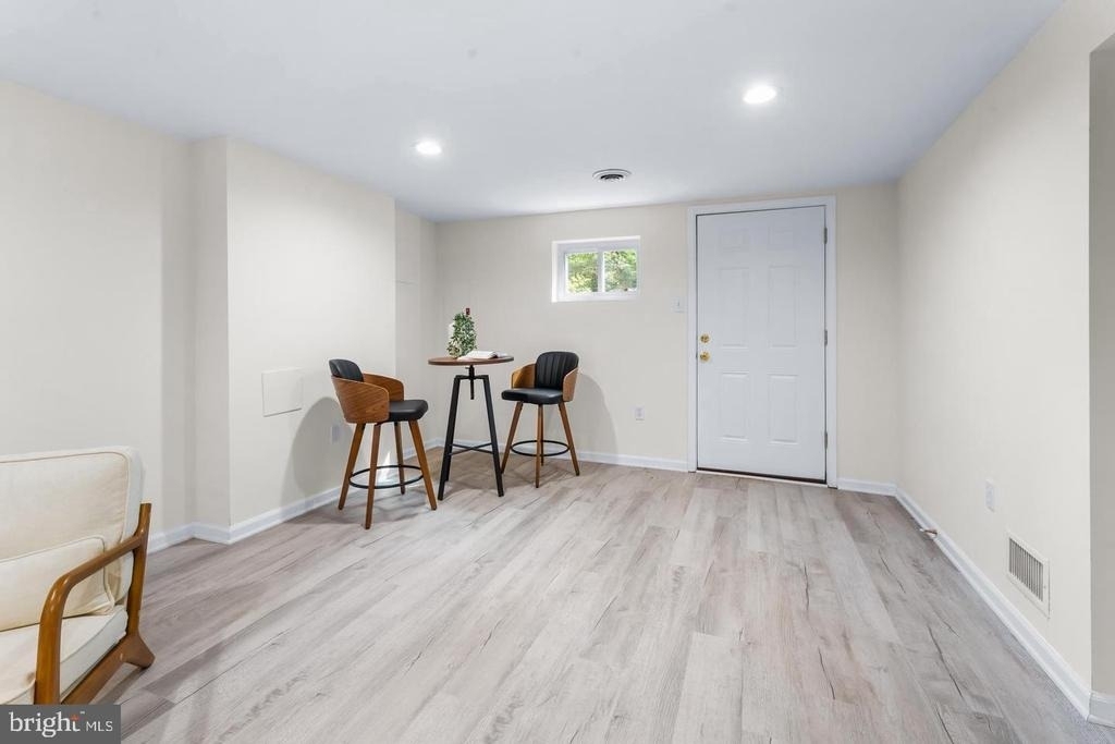121 Whitmoor Terrace - Photo 14