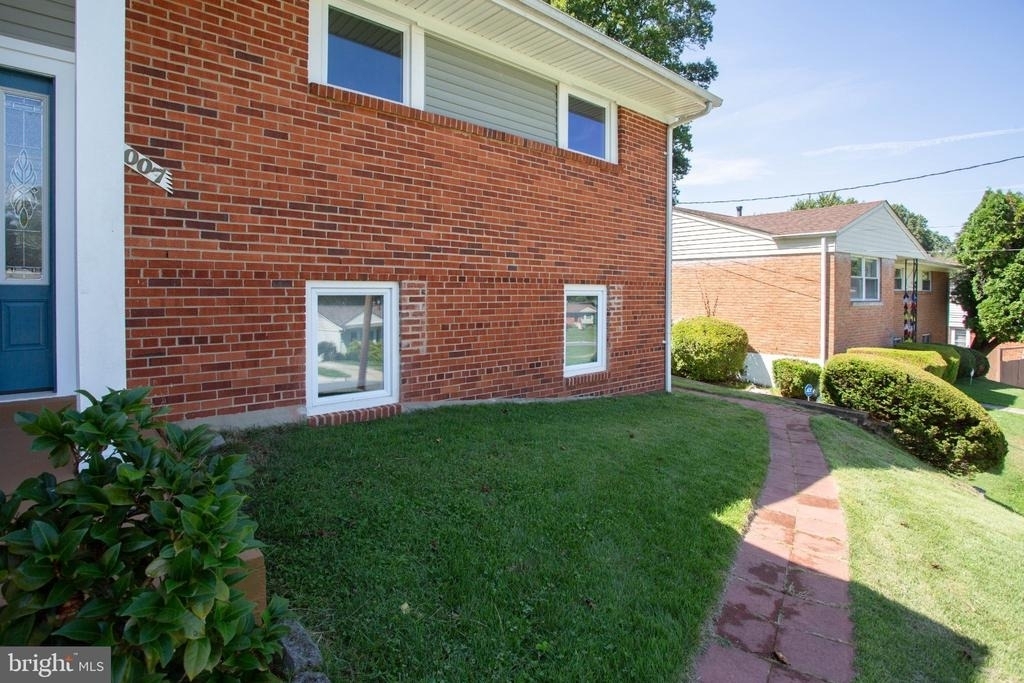 1007 Venice Drive - Photo 4