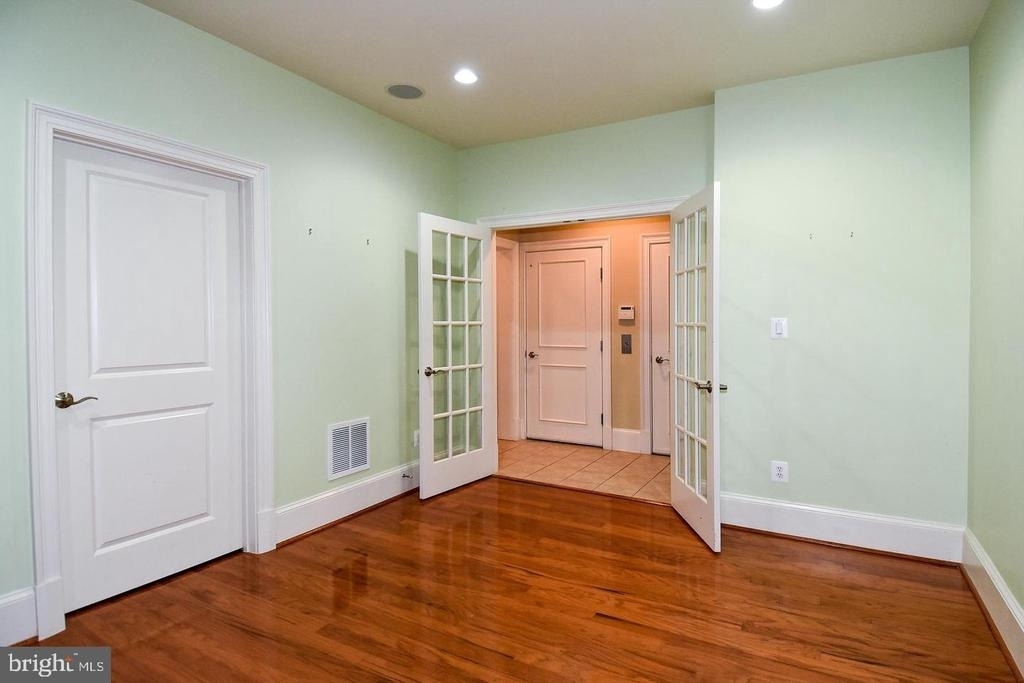 12525 Linda View Lane - Photo 11
