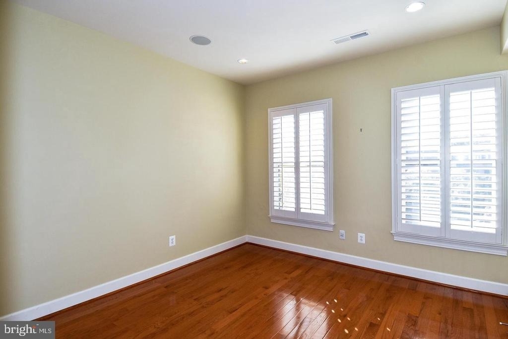 12525 Linda View Lane - Photo 37