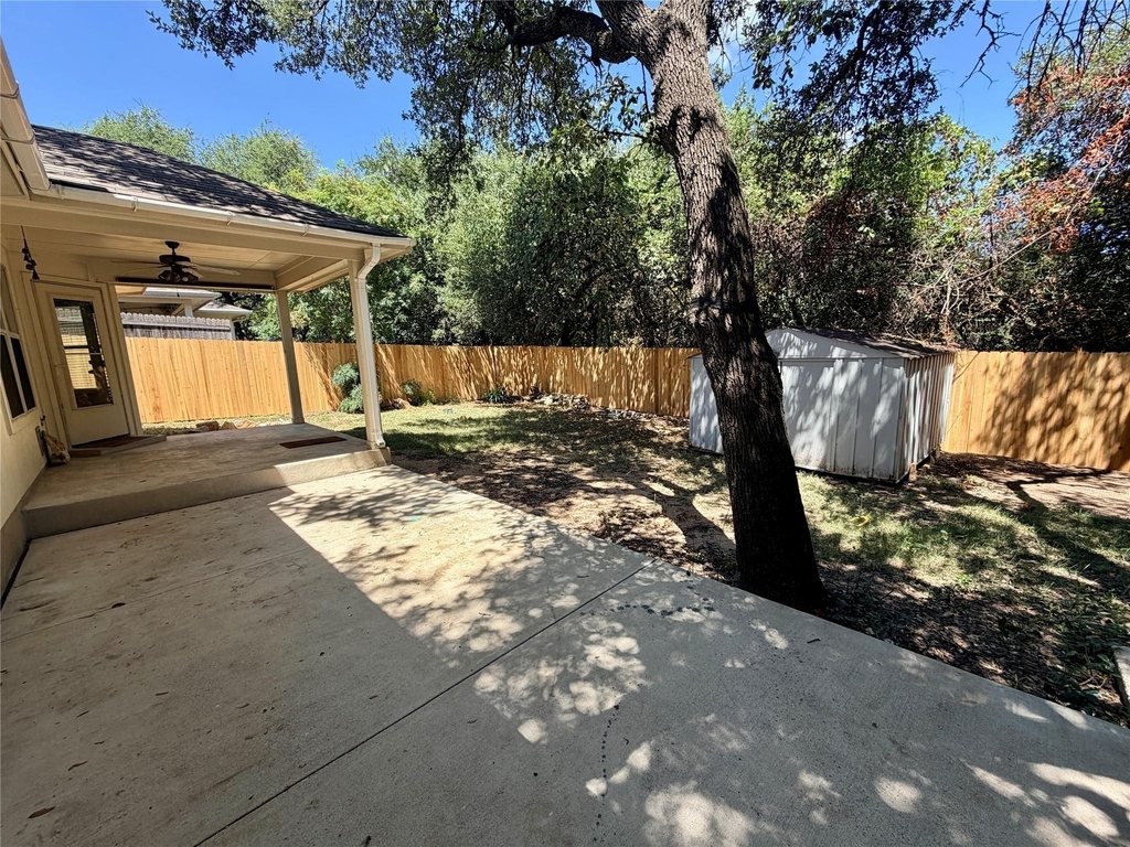 1517 Hawk Dr - Photo 24