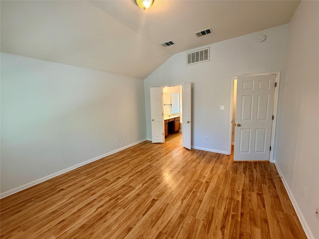 1517 Hawk Dr - Photo 11