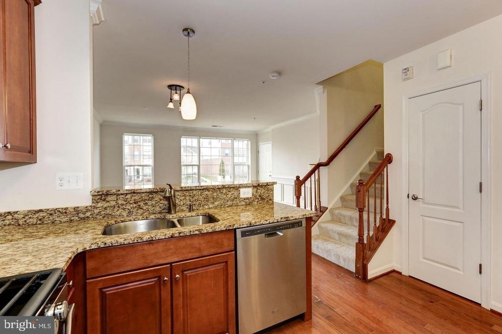 22961 Newcut Road - Photo 6