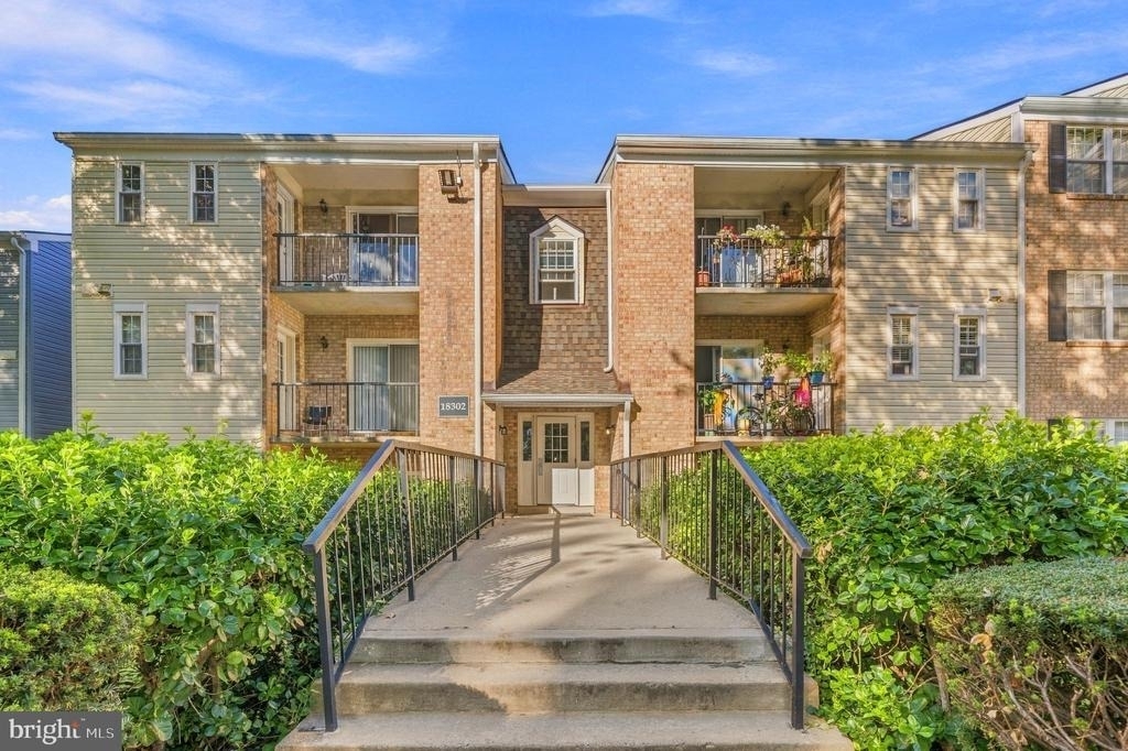 18302 Streamside Drive - Photo 21