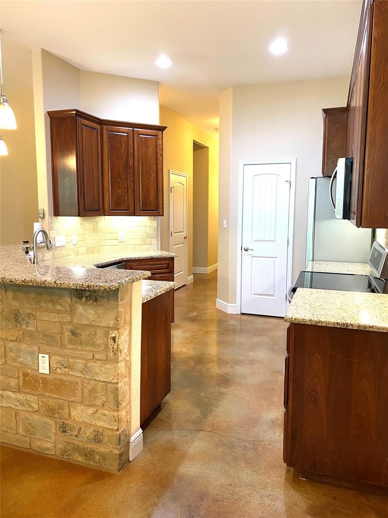 132 Akaloa Dr - Photo 2